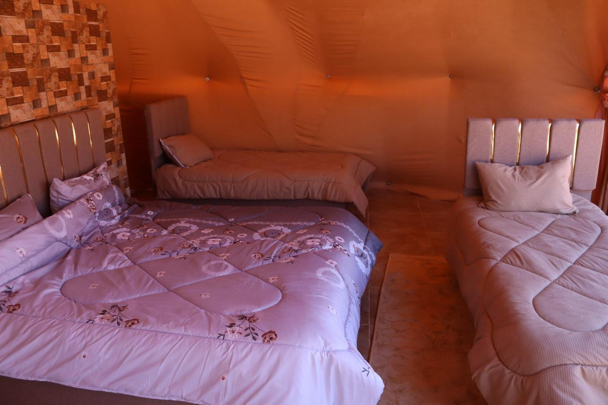 Wadi Rum Bubble Camp & Tour Exterior foto